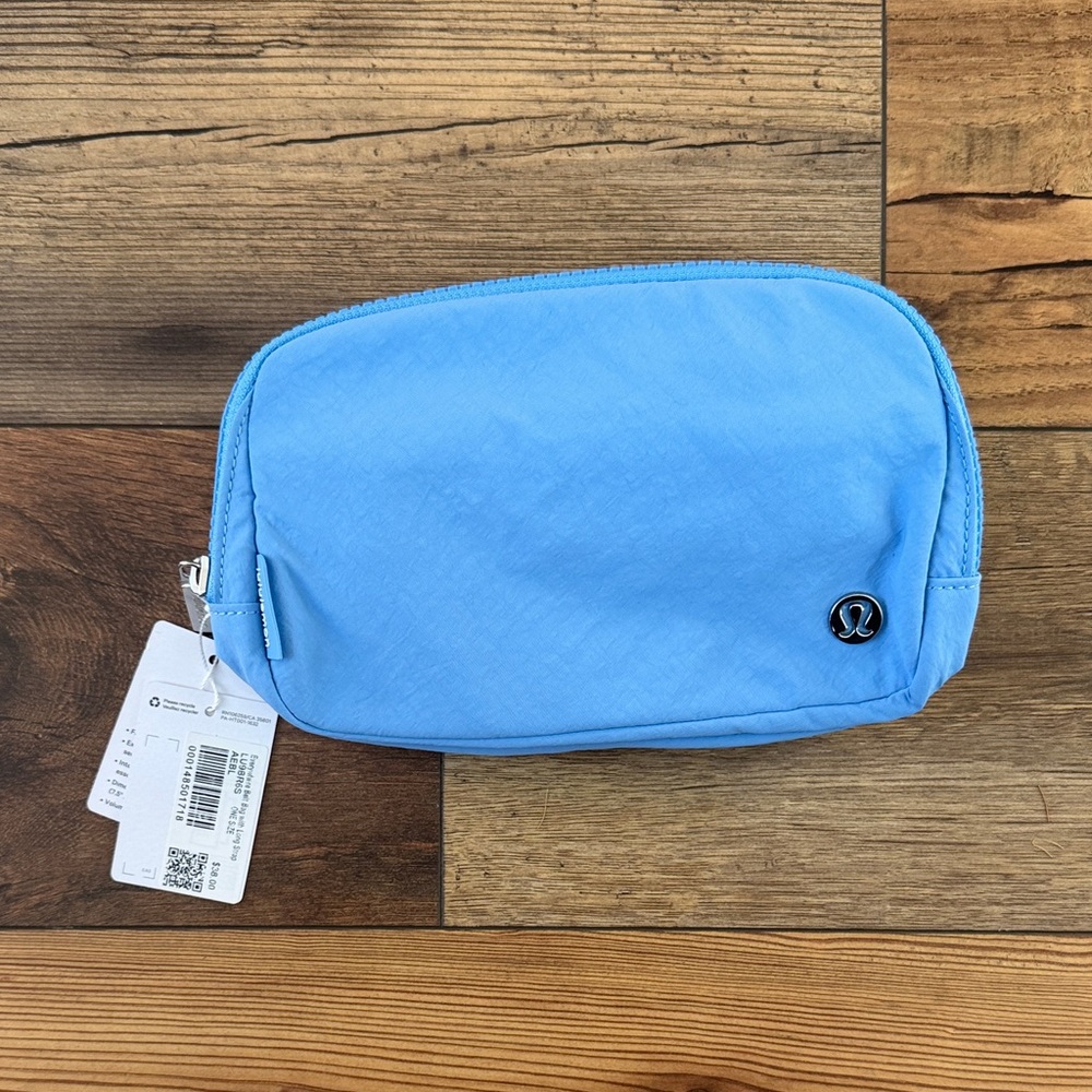 Lululemon Light Blue Zip Fanny pack